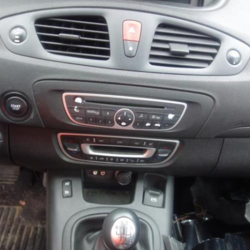 Aile avant droit RENAULT SCENIC 3 Photo n°16