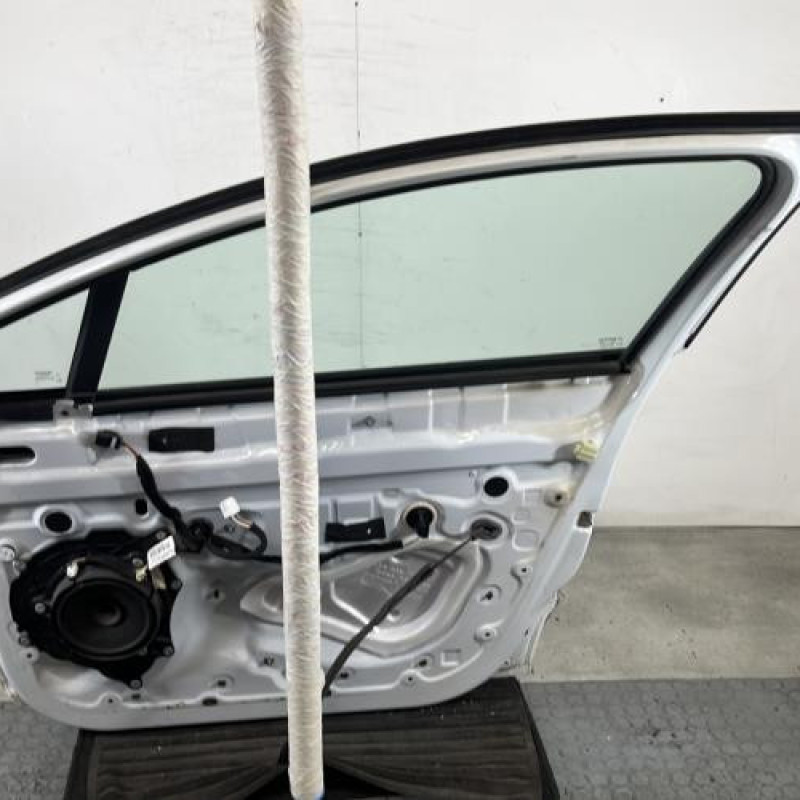 Porte avant droit RENAULT CLIO 4 Photo n°6