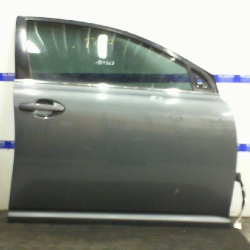 Porte avant droit TOYOTA AVENSIS 2 Photo n°1