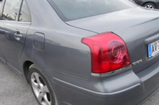 Porte avant droit TOYOTA AVENSIS 2