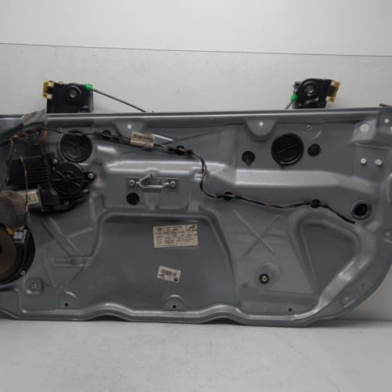 Leve vitre electrique avant droit VOLKSWAGEN POLO 4 Photo n°7