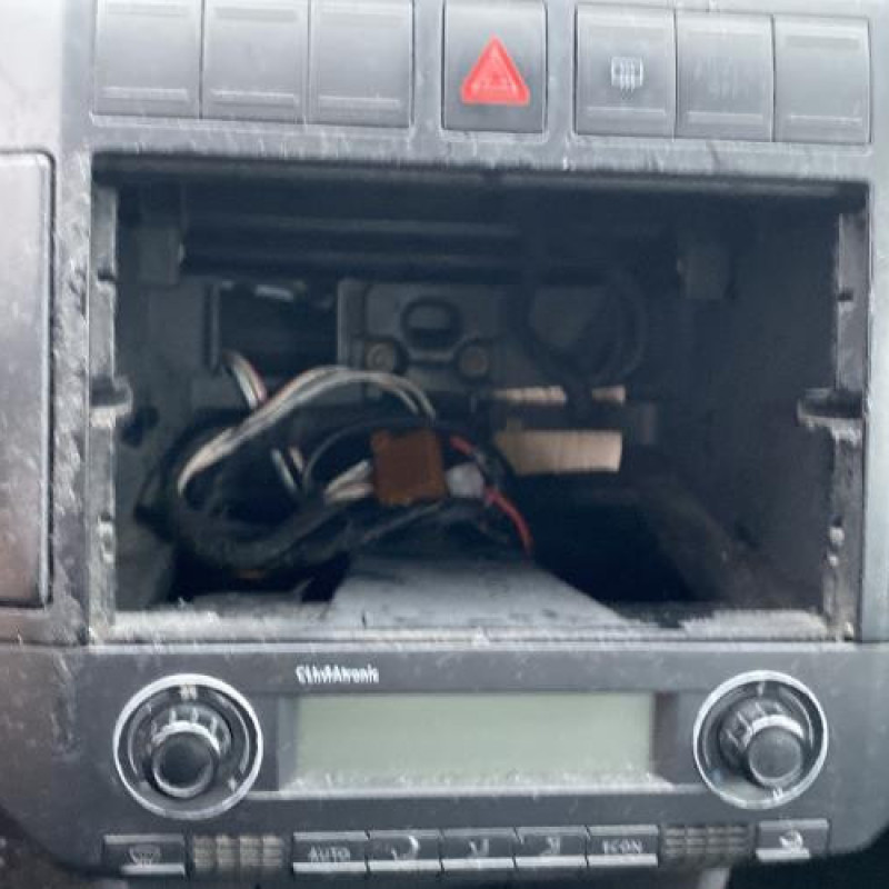 Leve vitre electrique avant droit VOLKSWAGEN POLO 4 Photo n°16