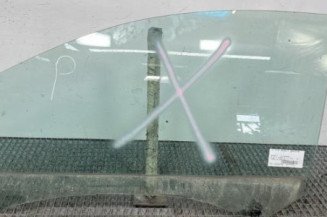 Vitre avant gauche RENAULT CLIO 3 Photo n°1