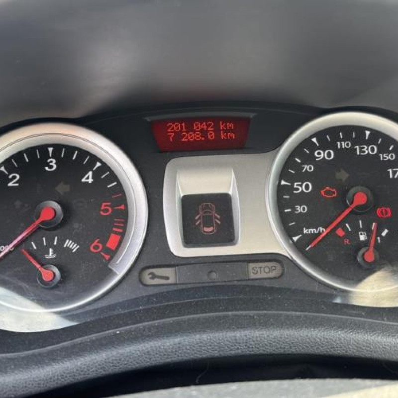 Vitre avant gauche RENAULT CLIO 3 Photo n°20