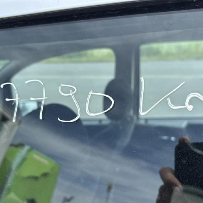 Vitre arriere gauche OPEL ZAFIRA A Photo n°7