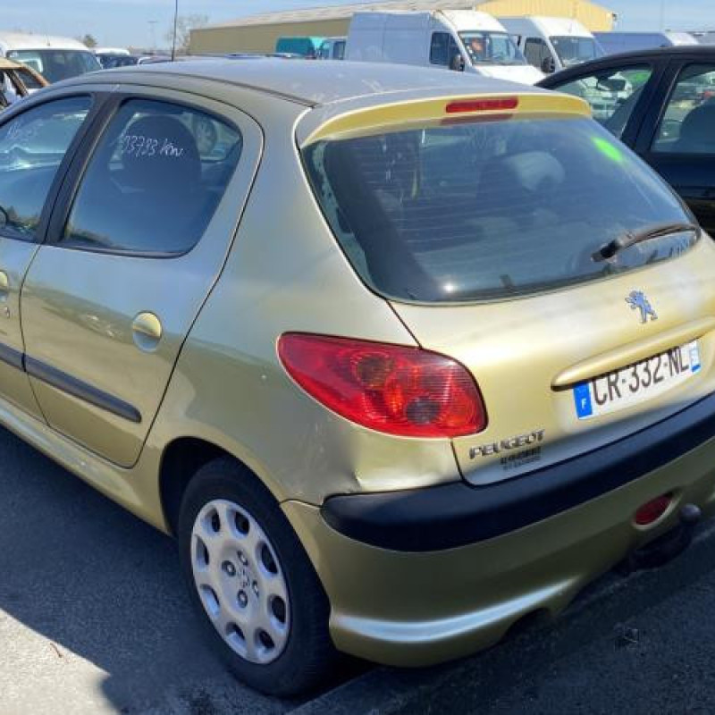 Vitre arriere gauche PEUGEOT 206 Photo n°8