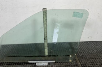 Vitre avant droit FORD FIESTA 4