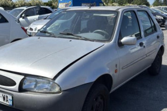 Vitre avant droit FORD FIESTA 4