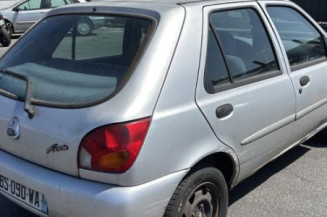Vitre avant droit FORD FIESTA 4