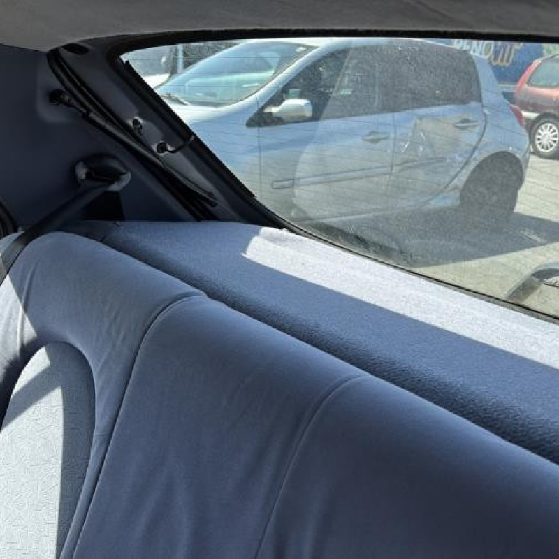 Vitre avant droit FORD FIESTA 4 Photo n°15