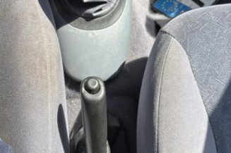 Vitre avant droit FORD FIESTA 4