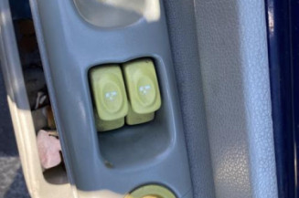 Vitre avant gauche RENAULT TWINGO 1