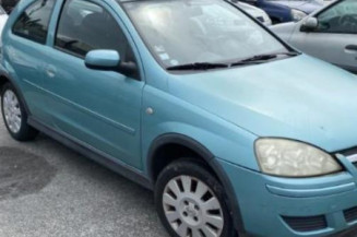 Vitre avant gauche OPEL CORSA C