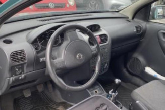 Vitre avant gauche OPEL CORSA C