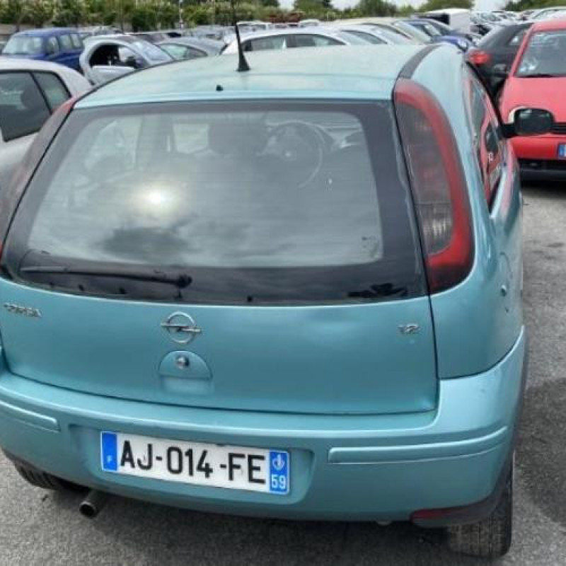 Vitre avant gauche OPEL CORSA C Photo n°20