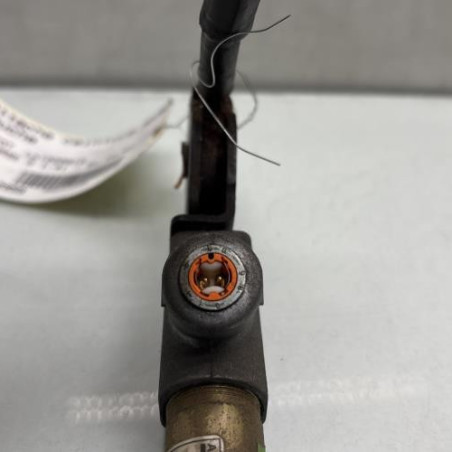 Pretensionneur de ceinture avant gauche PEUGEOT 106