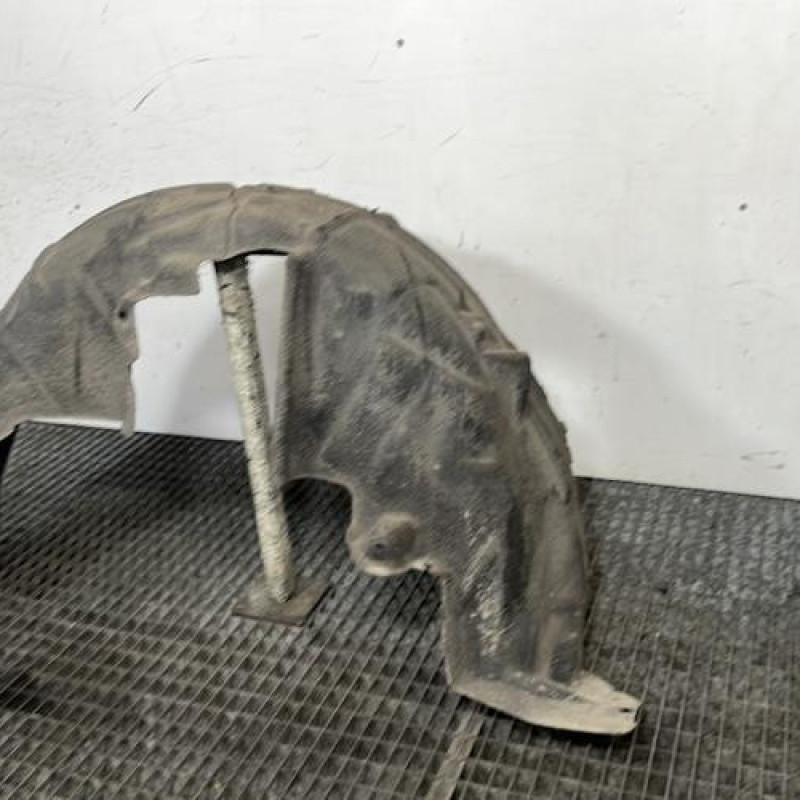 Pare boue arriere gauche SEAT ATECA Photo n°4