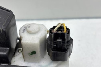 Serrure avant droit VOLKSWAGEN FOX