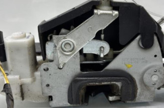Serrure avant droit VOLKSWAGEN FOX