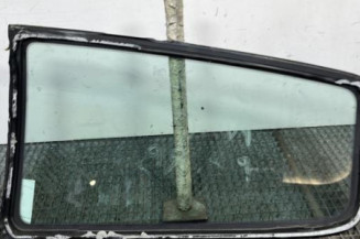 Custode arriere droit RENAULT CLIO 2