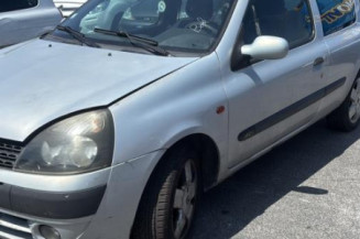 Custode arriere droit RENAULT CLIO 2