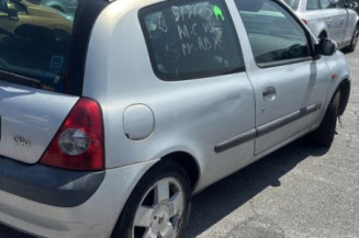 Custode arriere droit RENAULT CLIO 2