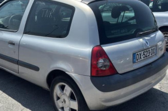 Custode arriere droit RENAULT CLIO 2