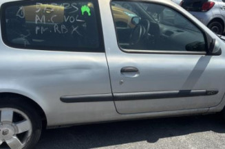 Custode arriere droit RENAULT CLIO 2
