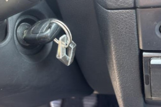 Custode arriere droit RENAULT CLIO 2