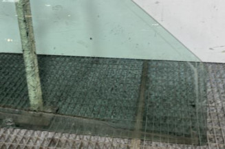 Vitre avant droit RENAULT CLIO 2