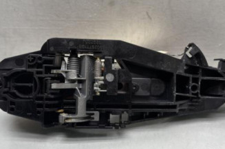 Poignee porte avant droit PEUGEOT 2008 2