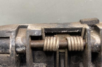 Poignee porte arriere gauche PEUGEOT 106