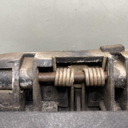 Poignee porte arriere gauche PEUGEOT 106