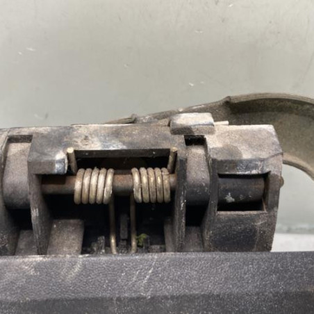 Poignee porte avant gauche PEUGEOT 106