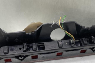 Feu arriere stop central PEUGEOT 106