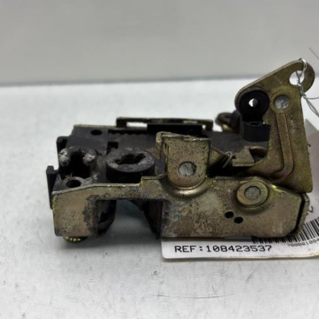 Serrure avant droit PEUGEOT 106