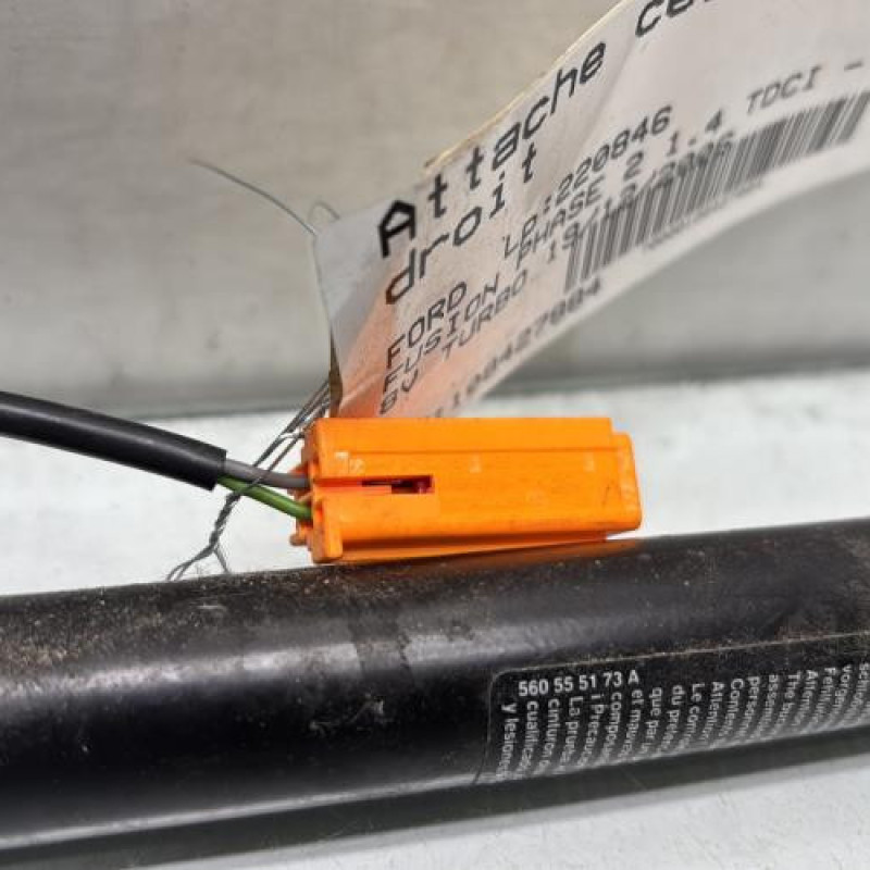 Attache ceinture avant droit FORD FUSION Photo n°4