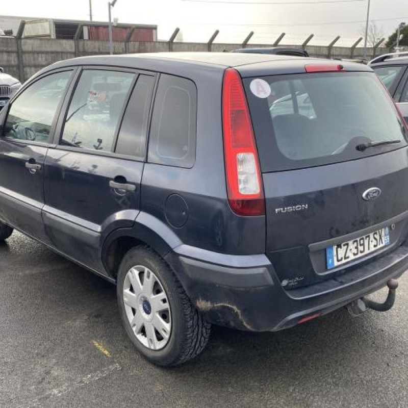 Attache ceinture avant droit FORD FUSION Photo n°8