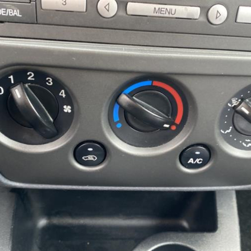 Attache ceinture avant droit FORD FUSION Photo n°12