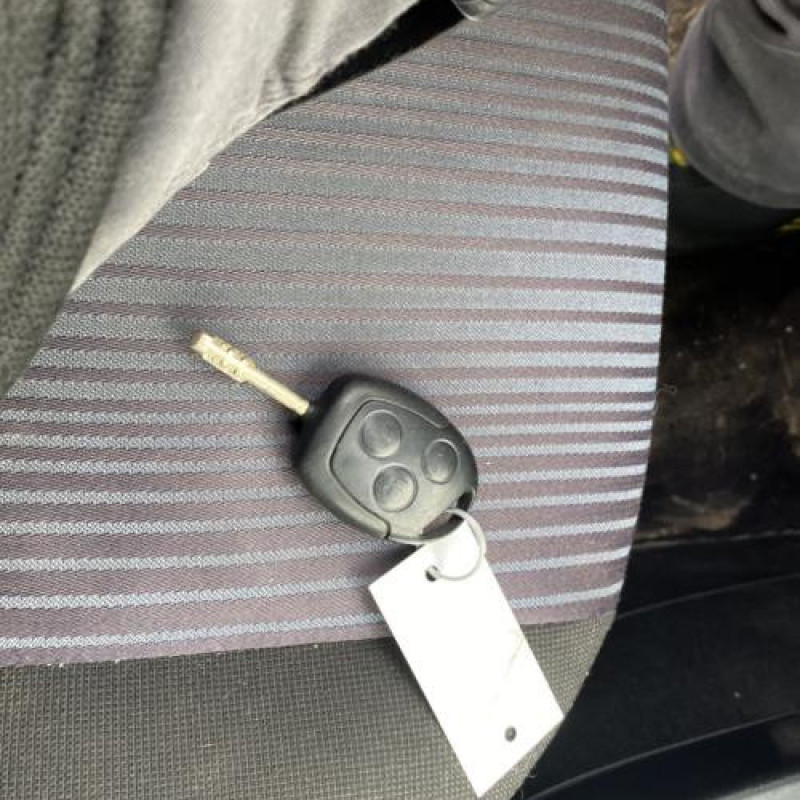 Attache ceinture avant droit FORD FUSION Photo n°14