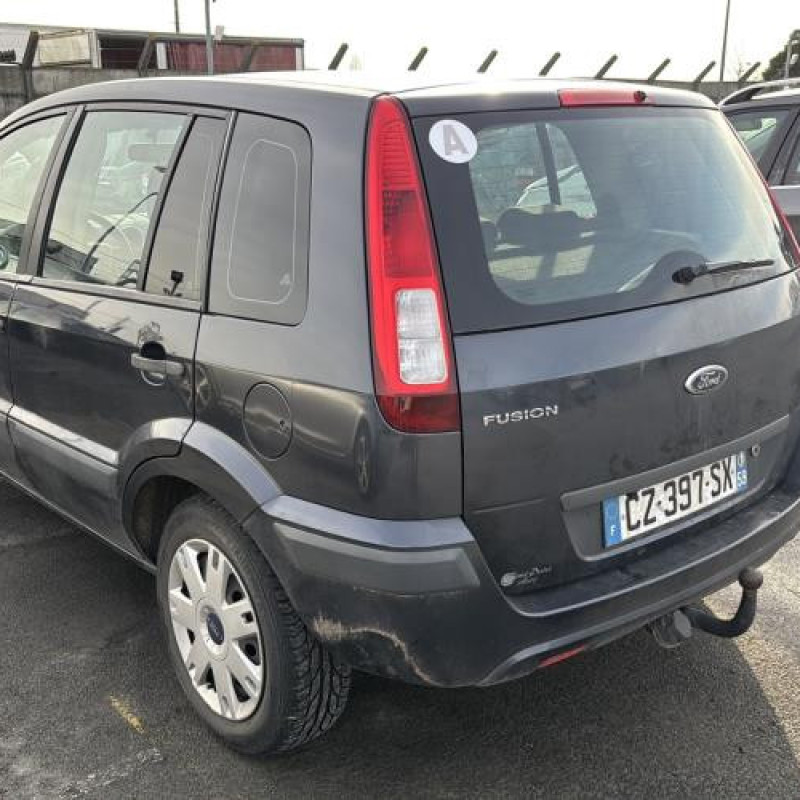 Attache ceinture avant droit FORD FUSION Photo n°18