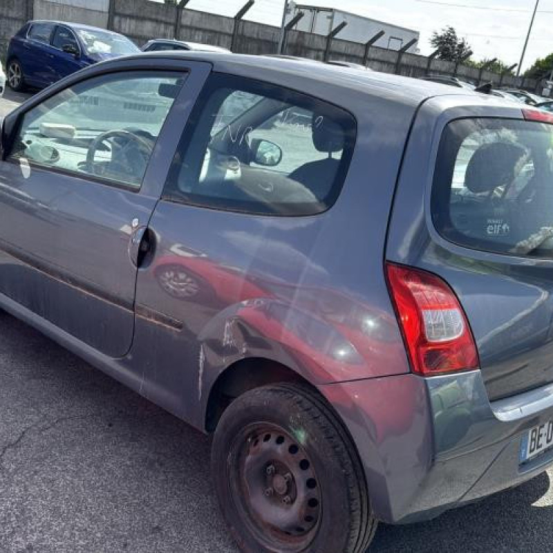 Malle/Hayon arriere RENAULT TWINGO 2 Photo n°12