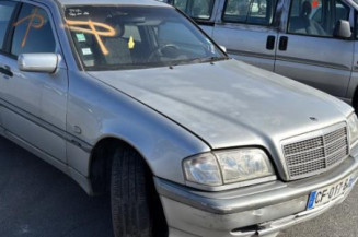 Custode arriere droit (porte) MERCEDES CLASSE C 202