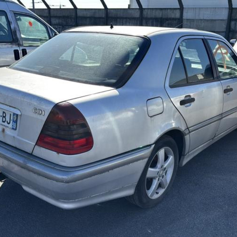 Custode arriere droit (porte) MERCEDES CLASSE C 202 Photo n°7
