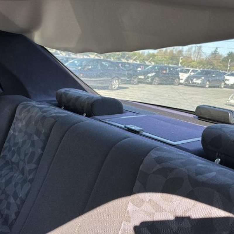 Custode arriere droit (porte) MERCEDES CLASSE C 202 Photo n°15