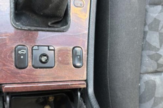 Custode arriere gauche (porte) MERCEDES CLASSE C 202