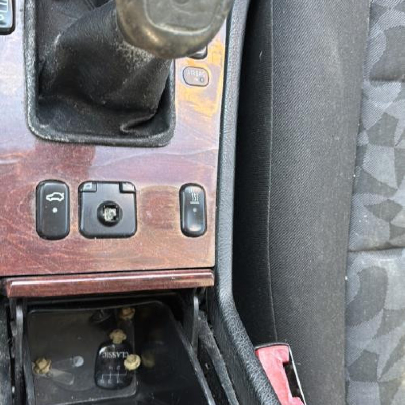 Custode arriere gauche (porte) MERCEDES CLASSE C 202 Photo n°20