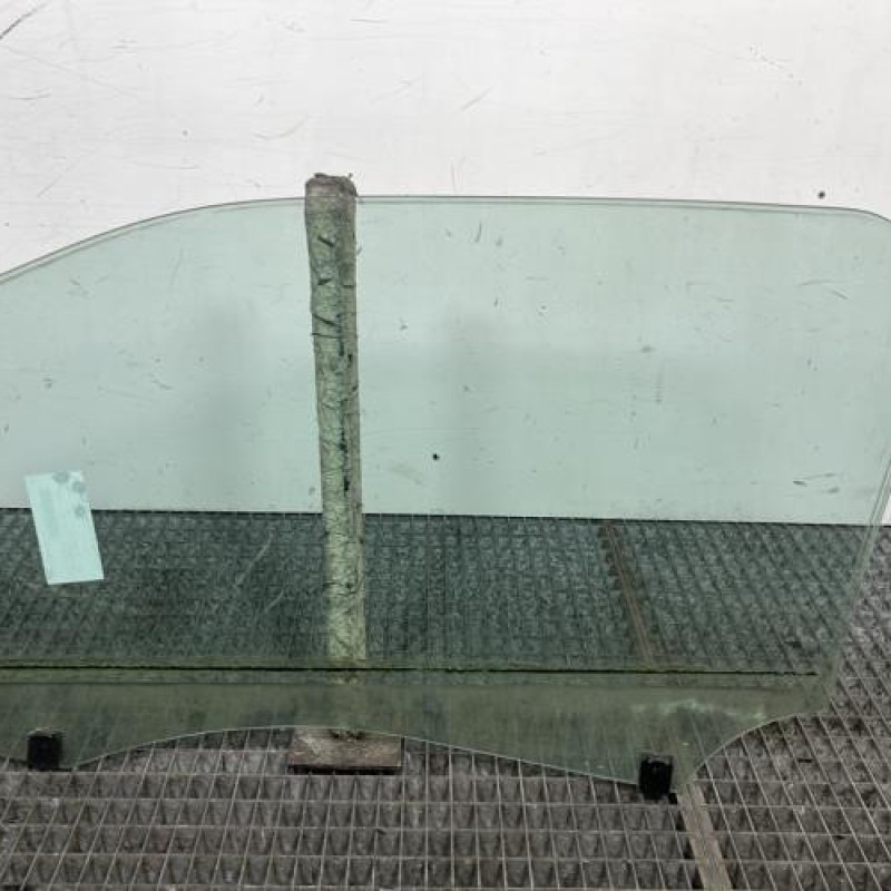 Vitre avant droit DS DS3 Photo n°4