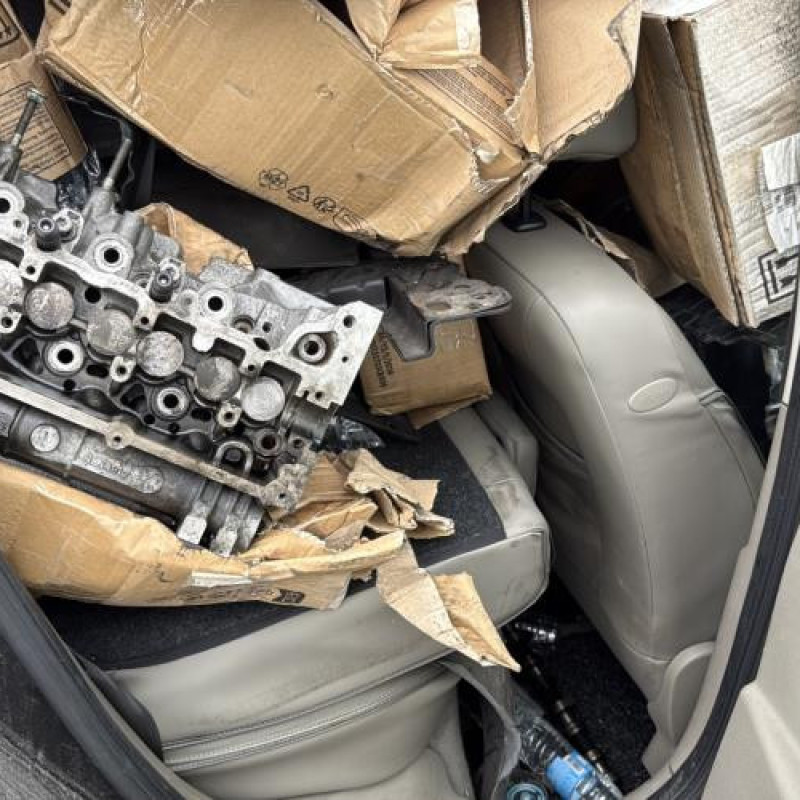 Vitre arriere droit RENAULT CLIO 3 Photo n°17