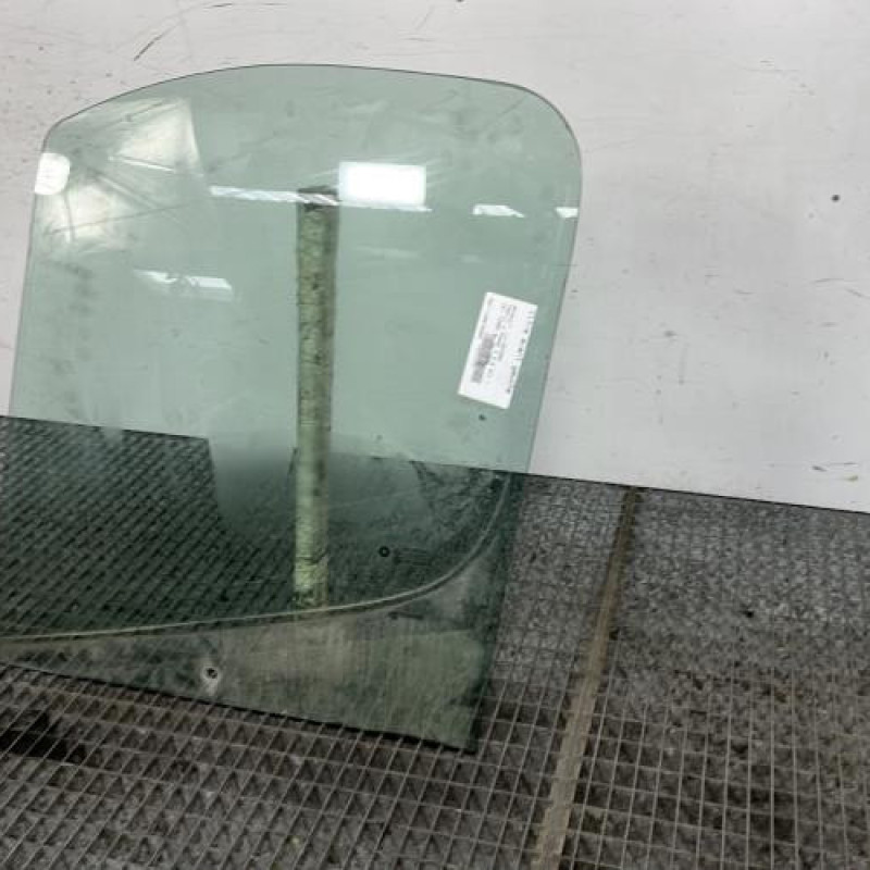 Vitre avant gauche RENAULT TRAFIC 2 Photo n°3